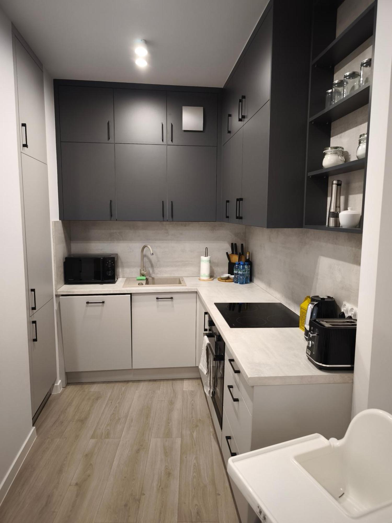 Kameralny Nowy Apartament W Centrum Miasta, Duzy Parking, Fv, Luksusowo Wyposazony, Ps5, Balkon, Klimatyzacja, Taras, Winda, Wyposazona Kuchnia Старогард-Гданьский Экстерьер фото